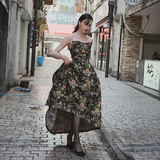 [LEE y. LEE y] Fernande Dress Bref Floral